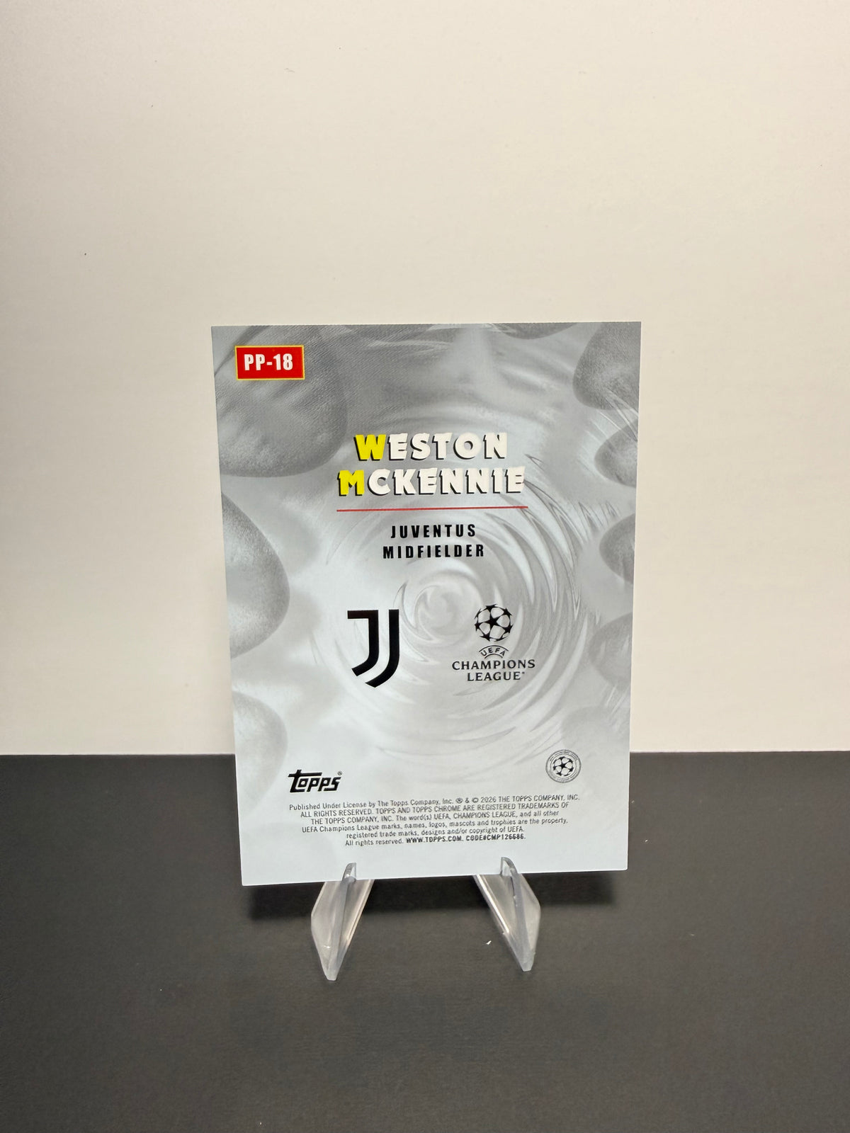 Topps Weston McKennie — Juventus — back